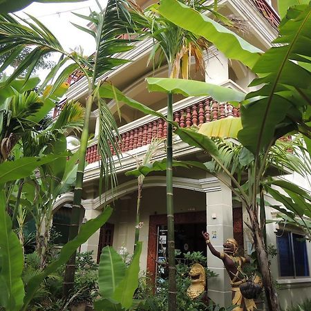 Angkor Reas Guesthouse Siem Reap Bagian luar foto
