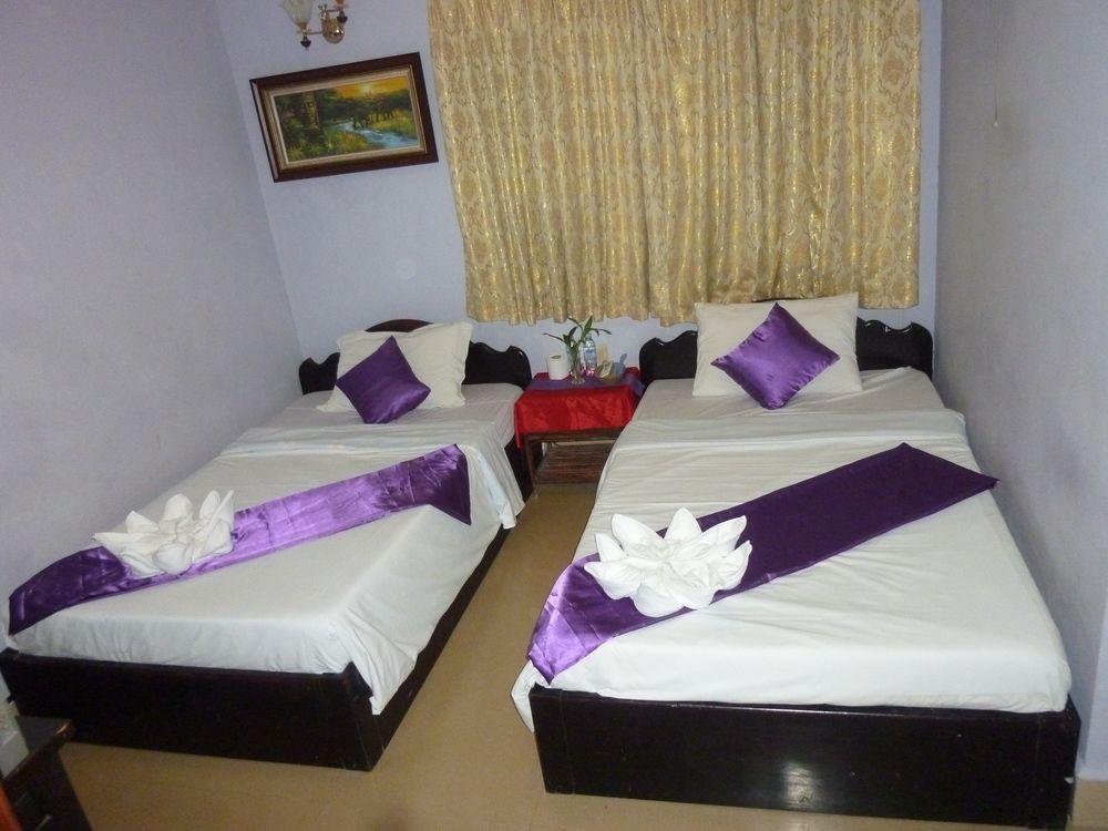 Angkor Reas Guesthouse Siem Reap Bagian luar foto