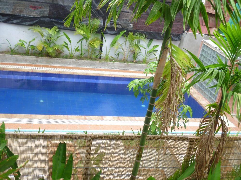 Angkor Reas Guesthouse Siem Reap Bagian luar foto