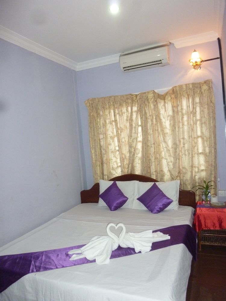 Angkor Reas Guesthouse Siem Reap Bagian luar foto